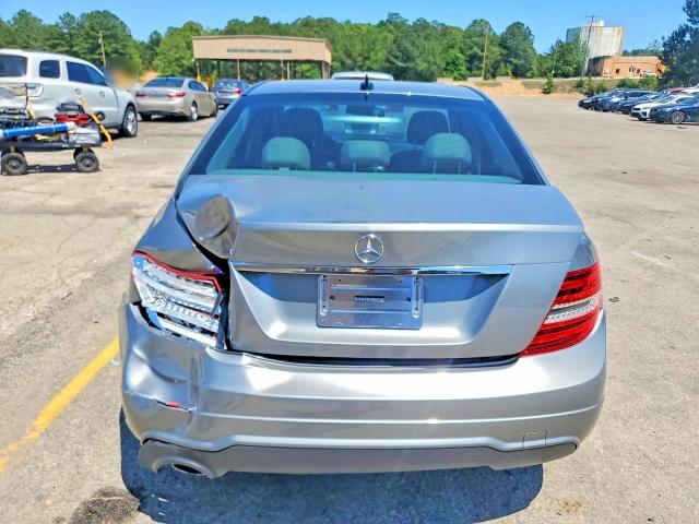 53951186 :رقم المزاد ، WDDGF4HB0ER306036 vin ، 2014 Mercedes-benz C مزاد بيع