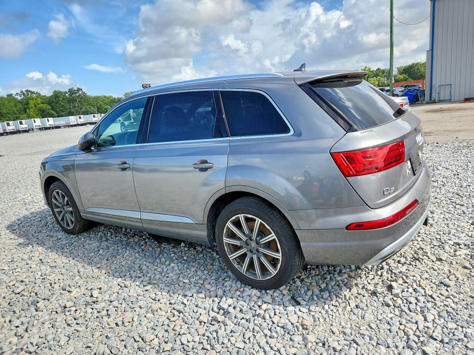 2017 Audi Q7 მანქანა იყიდება აუქციონზე, vin: WA1LAAF79HD019391, აუქციონის ნომერი: 55109966
