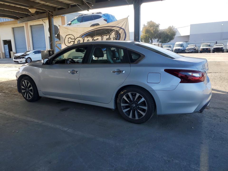 Продажа на аукционе авто 2018 Nissan Altima, vin: 1N4AL3AP7JC188417, номер лота: 53934136