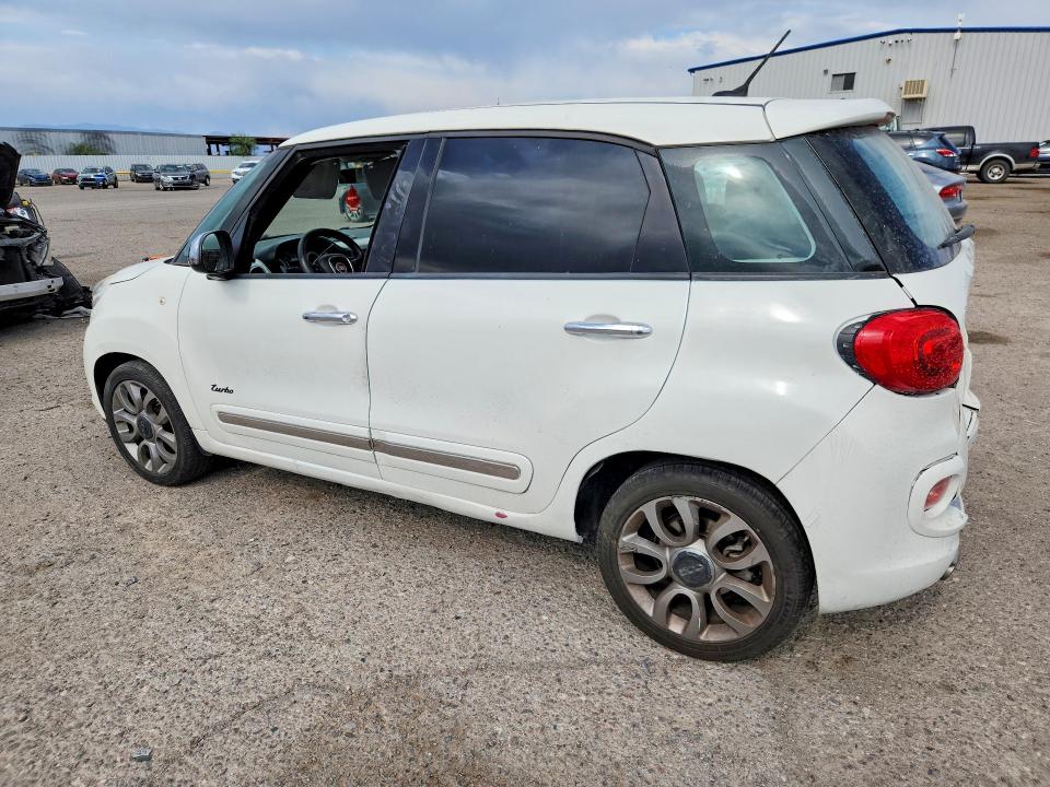 53208216 :رقم المزاد ، ZFBCFAAH5EZ016674 vin ، 2014 Fiat 500l مزاد بيع