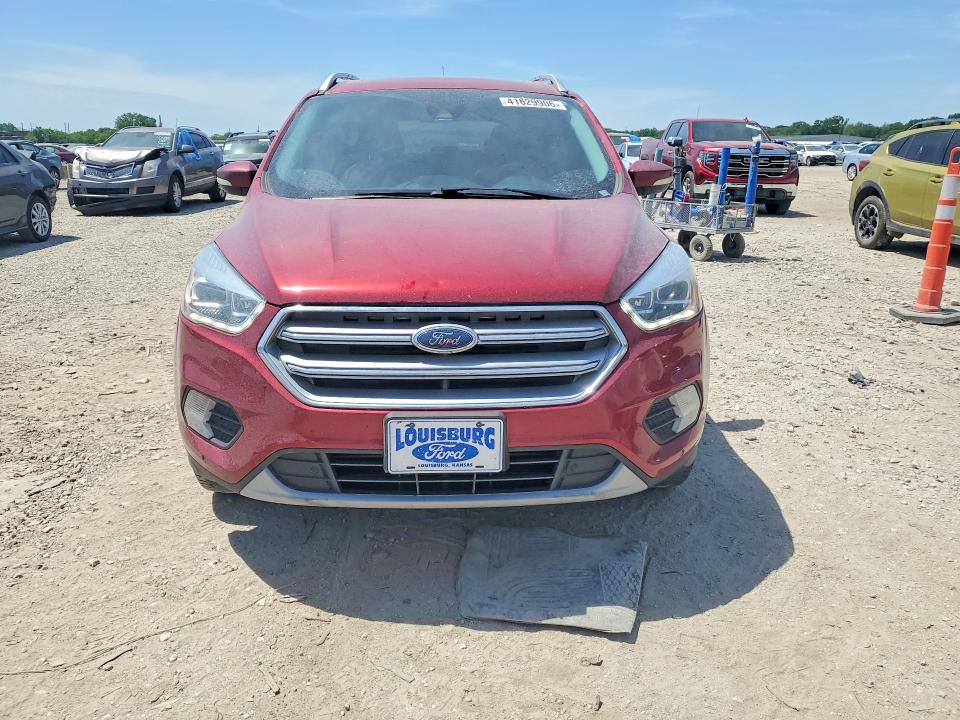 41629906 :رقم المزاد ، 1FMCU9J9XHUB43427 vin ، 2017 Ford Escape مزاد بيع