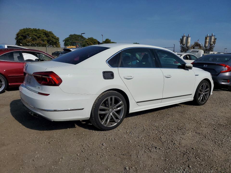 Продаж на аукціоні авто 2017 Volkswagen Passat, vin: 1VWDT7A33HC015934, номер лоту: 54095356