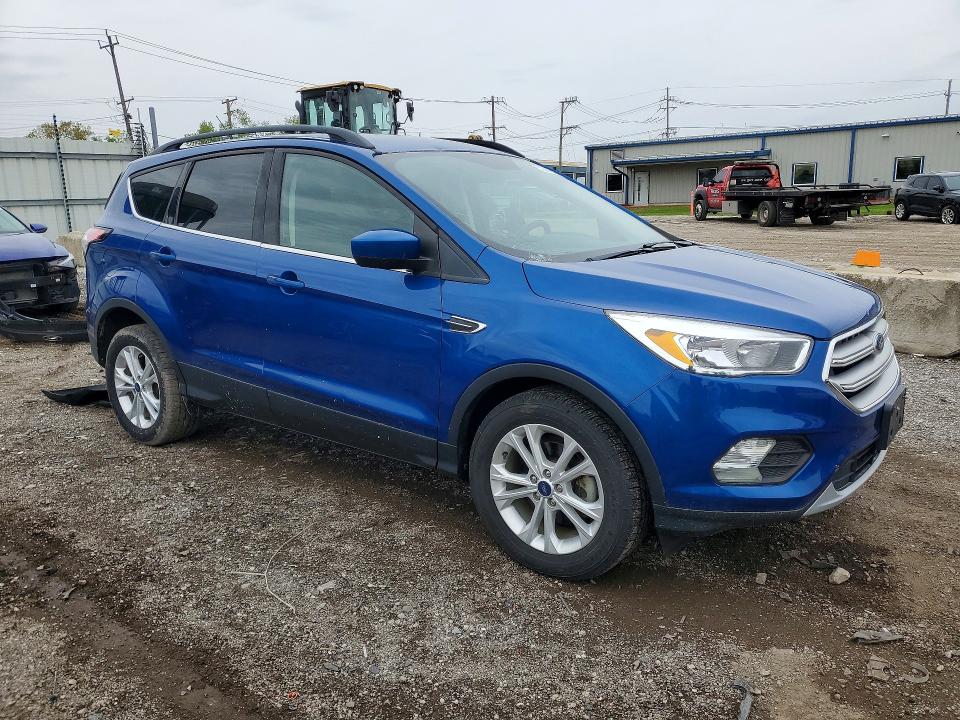 2018 Ford Escape მანქანა იყიდება აუქციონზე, vin: 1FMCU0GD3JUB41287, აუქციონის ნომერი: 52361506