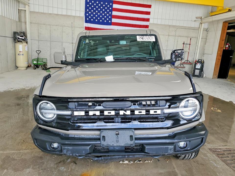 Продажа на аукционе авто 2025 Ford Bronco, vin: 1FMDE8BH1SLA90180, номер лота: 52166936
