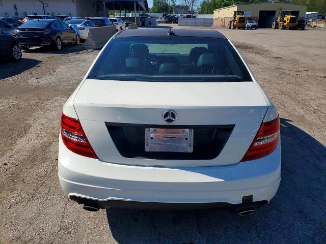 Продаж на аукціоні авто 2012 Mercedes-benz C, vin: WDDGF8BBXCA613645, номер лоту: 51895066