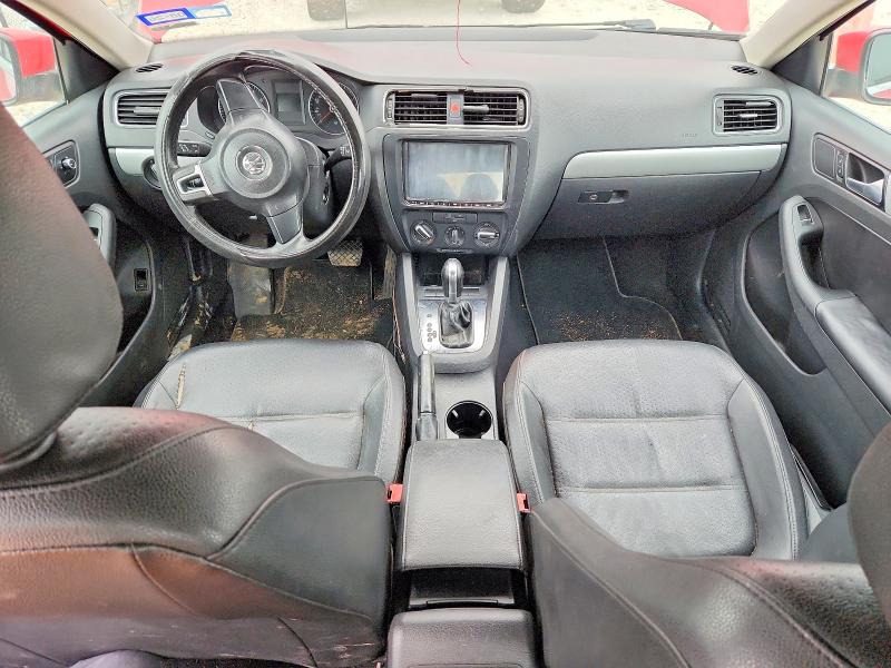 52772636 :رقم المزاد ، 3VWDP7AJ7DM217736 vin ، 2013 Volkswagen Jetta مزاد بيع