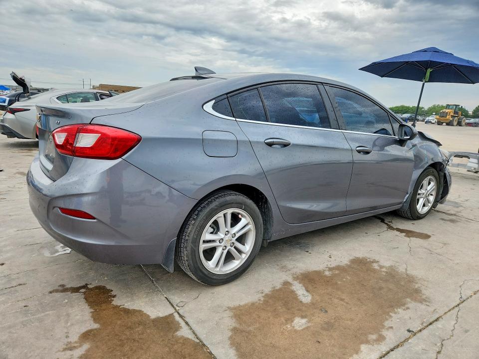 Продажа на аукционе авто 2018 Chevrolet Cruze, vin: 1G1BE5SM8J7187397, номер лота: 53977116