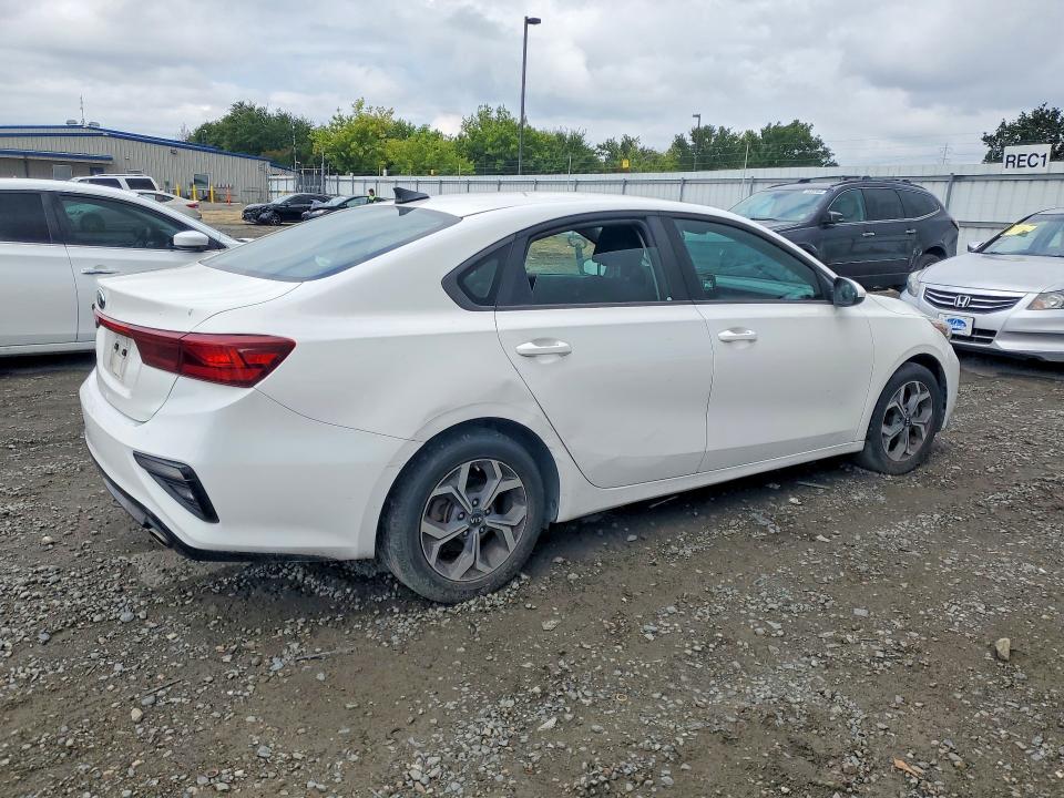 2019 Kia Forte მანქანა იყიდება აუქციონზე, vin: 3KPF24AD7KE071025, აუქციონის ნომერი: 55568856