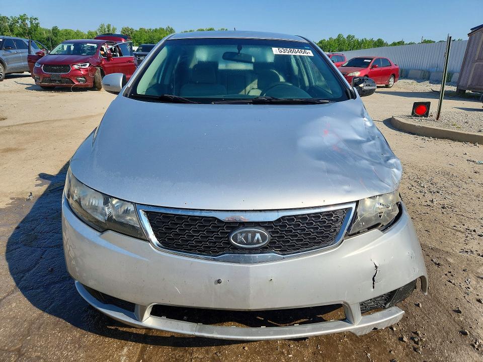 2013 Kia Forte მანქანა იყიდება აუქციონზე, vin: KNAFU4A20D5733726, აუქციონის ნომერი: 53580466