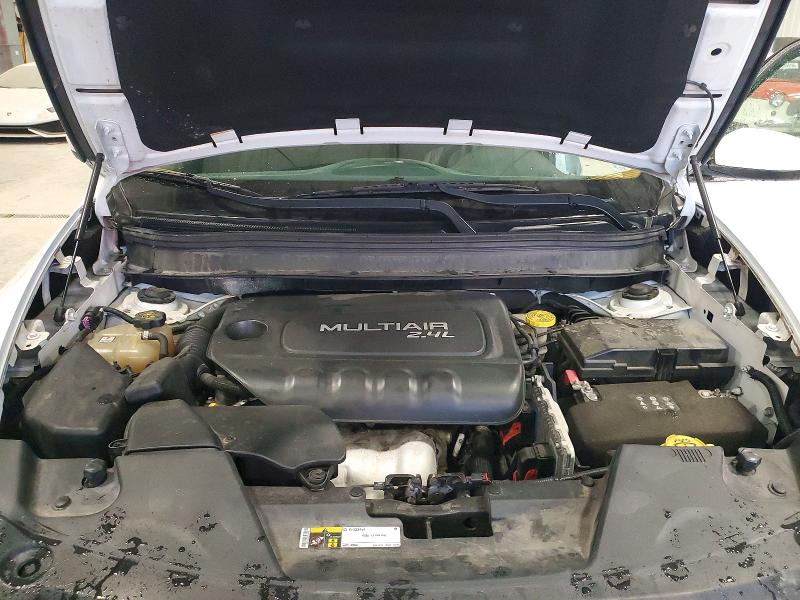 53373646 :رقم المزاد ، 1C4PJLCBXFW597481 vin ، 2015 Jeep Cherokee مزاد بيع