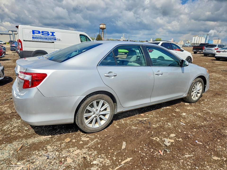 41630936 :رقم المزاد ، 4T4BF1FK4ER414955 vin ، 2014 Toyota Camry مزاد بيع