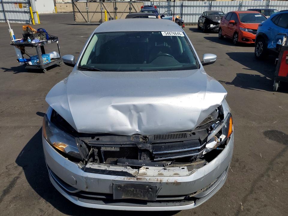 2013 Volkswagen Passat მანქანა იყიდება აუქციონზე, vin: 1VWBP7A33DC042122, აუქციონის ნომერი: 54876646