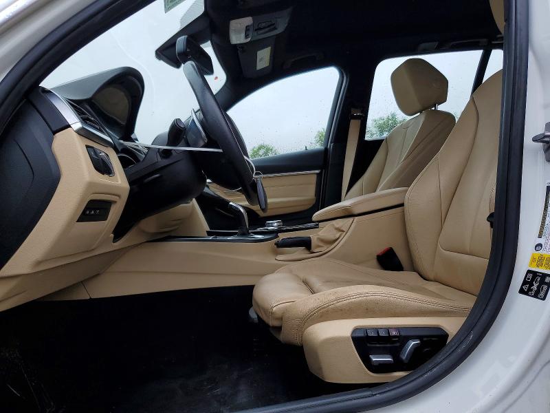54701526 :رقم المزاد ، WBA8K3C38HA023176 vin ، 2017 Bmw 330 مزاد بيع