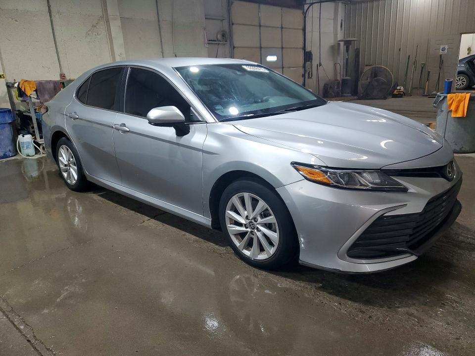 Продаж на аукціоні авто 2021 Toyota Camry, vin: 4T1C11AK2MU583309, номер лоту: 53286416