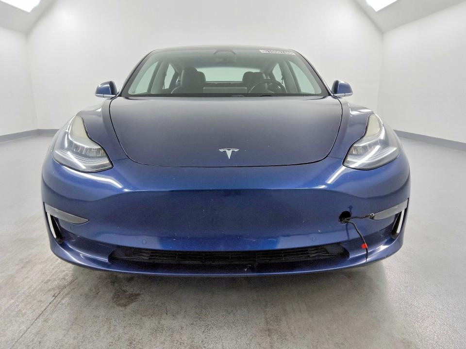 Продаж на аукціоні авто 2018 Tesla Model 3, vin: 5YJ3E1EA3JF077986, номер лоту: 51650746