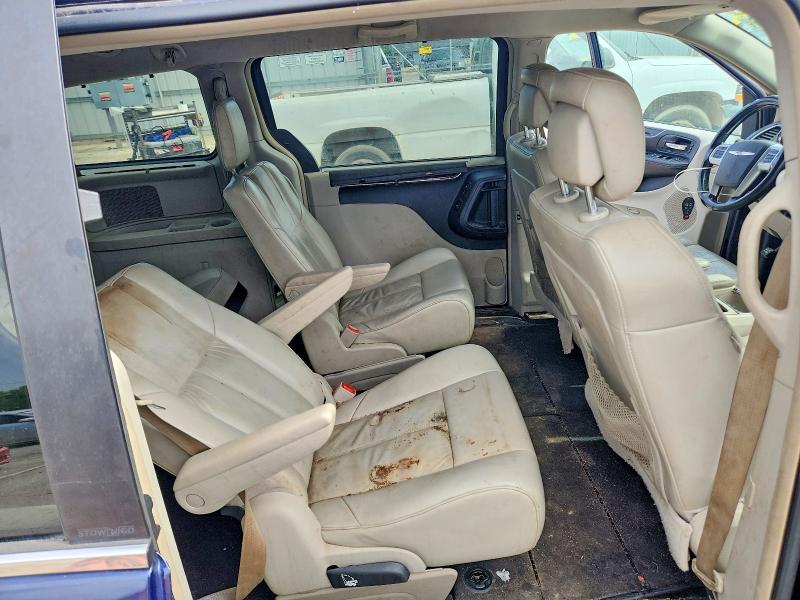 53843276 :رقم المزاد ، 2C4RC1GG6CR252384 vin ، 2012 Chrysler Town & Country مزاد بيع