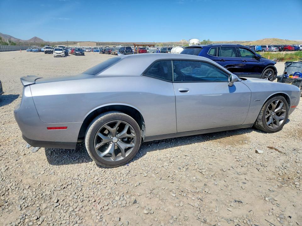 2015 Dodge Challenger მანქანა იყიდება აუქციონზე, vin: 2C3CDZAT5FH761596, აუქციონის ნომერი: 53380416
