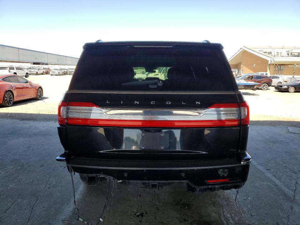 Продаж на аукціоні авто 2018 Lincoln Navigator, vin: 5LMJJ3JT8JEL08798, номер лоту: 54225906