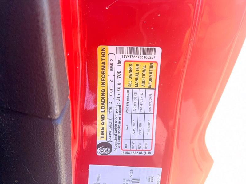 2006 Ford Mustang მანქანა იყიდება აუქციონზე, vin: 1ZVHT85H765180237, აუქციონის ნომერი: 53221716