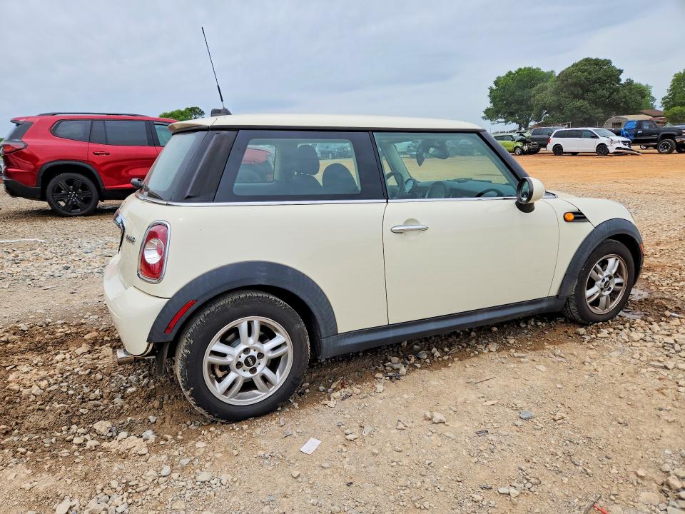 52013576 :رقم المزاد ، WMWSU3C55DT689766 vin ، 2013 Mini Cooper مزاد بيع