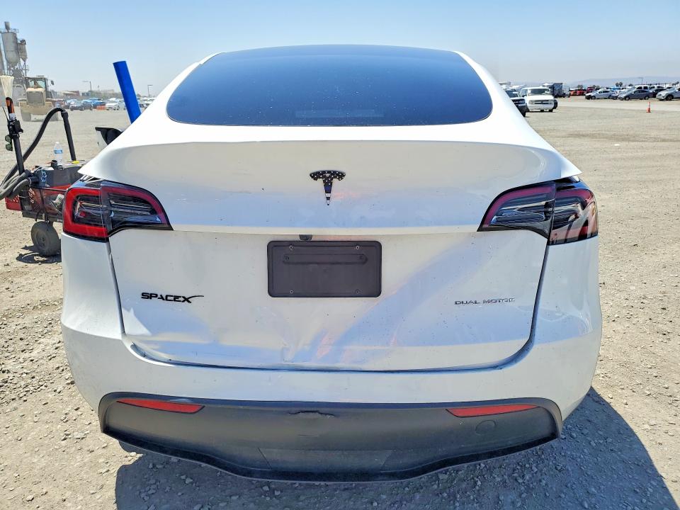 53143706 :رقم المزاد ، 7SAYGDEE7RF090338 vin ، 2024 Tesla Model Y مزاد بيع