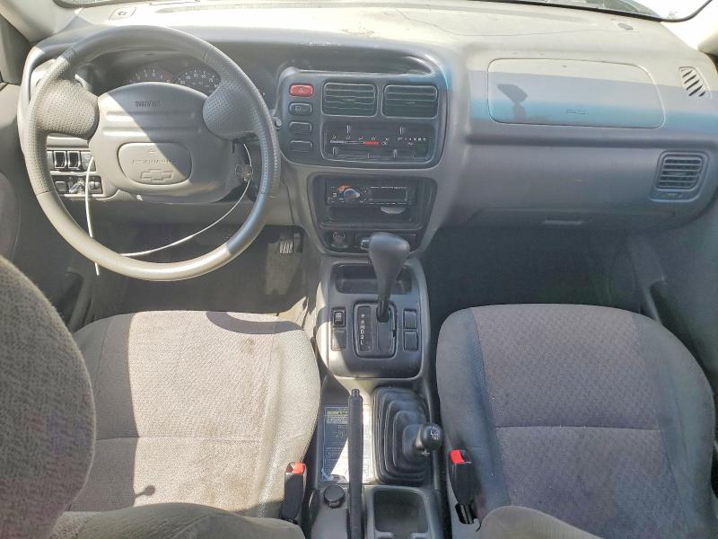 51693206 :رقم المزاد ، 2CNBJ13C0Y6939603 vin ، 2000 Chevrolet Tracker مزاد بيع