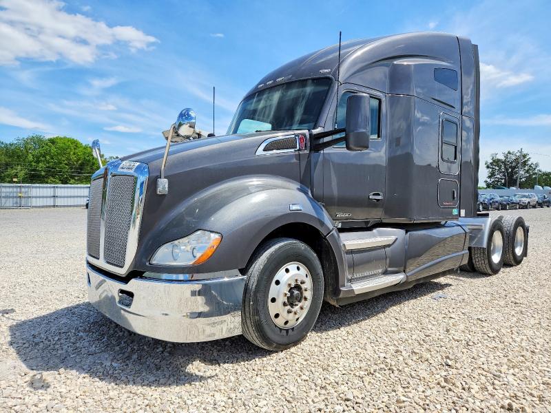 52378636 :رقم المزاد ، 1XKYDP9X8FJ461941 vin ، 2015 Kenworth T680 مزاد بيع