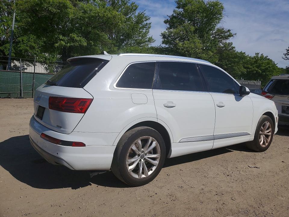 2017 Audi Q7 მანქანა იყიდება აუქციონზე, vin: WA1AHAF77HD045829, აუქციონის ნომერი: 53268796