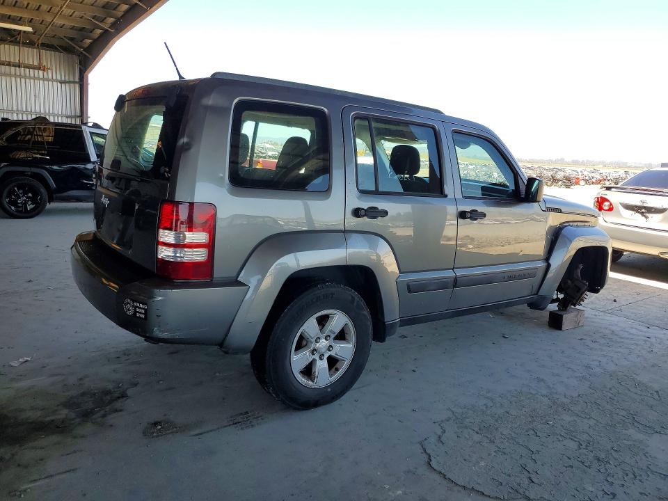 53262416 :رقم المزاد ، 1C4PJMAK2CW183552 vin ، 2012 Jeep Liberty مزاد بيع