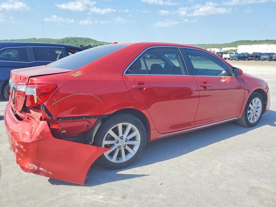 53402336 :رقم المزاد ، 4T4BF1FK8ER428065 vin ، 2014 Toyota Camry مزاد بيع