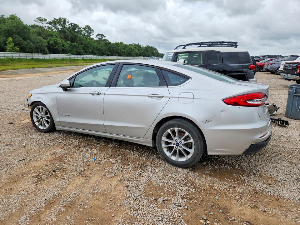 54695966 :رقم المزاد ، 3FA6P0LU4KR274220 vin ، 2019 Ford Fusion مزاد بيع