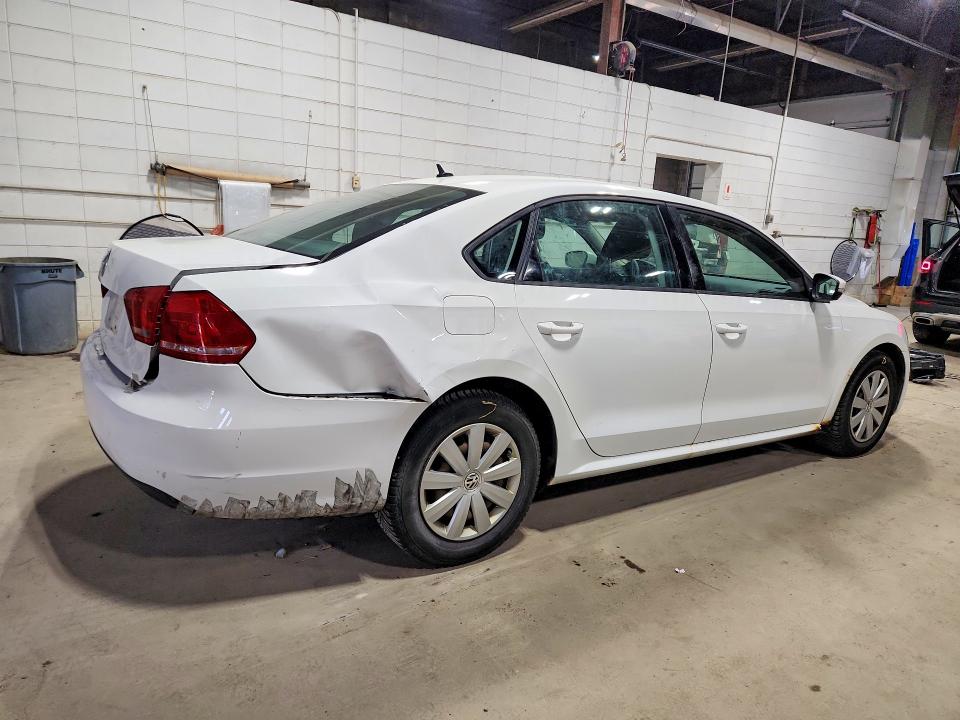 52543696 :رقم المزاد ، 1VWAP7A35DC007867 vin ، 2013 Volkswagen Passat مزاد بيع