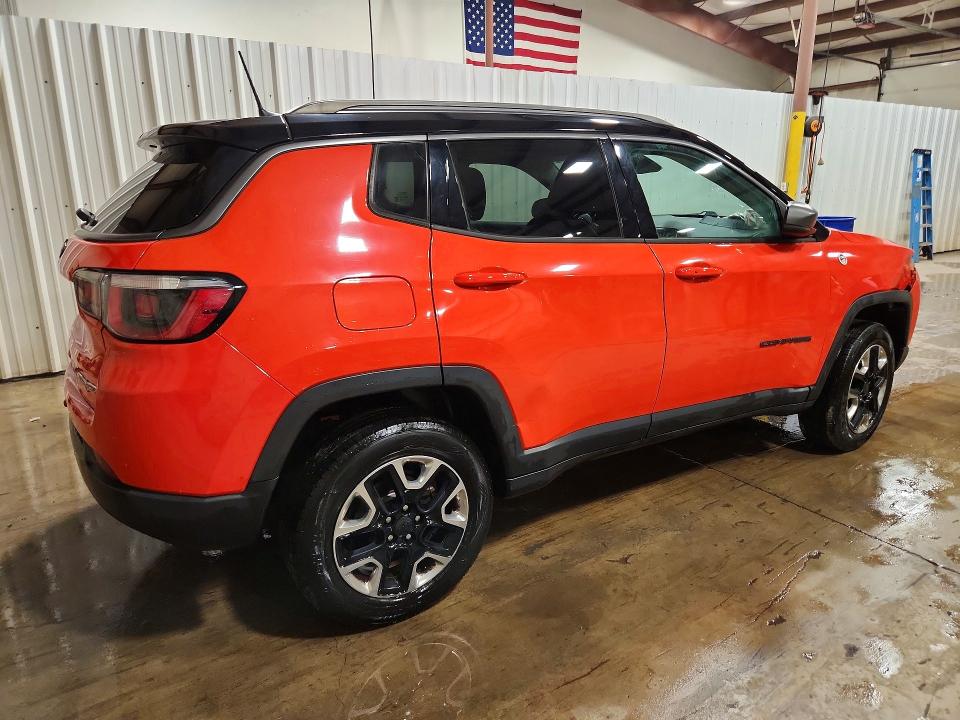 53395876 :رقم المزاد ، 3C4NJDDB5JT465609 vin ، 2018 Jeep Compass مزاد بيع
