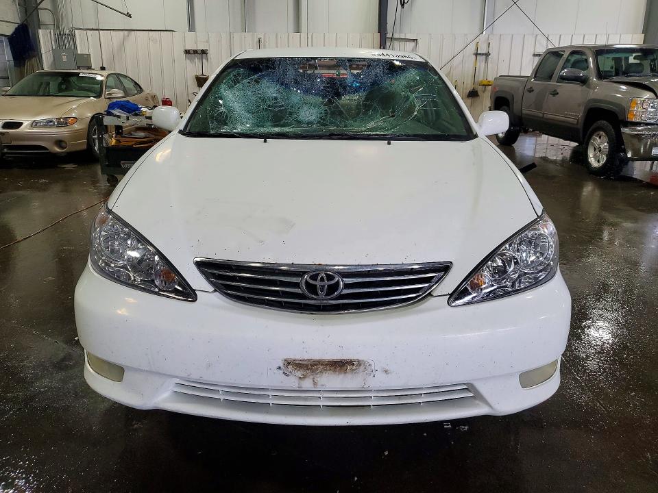 54413966 :رقم المزاد ، 4T1BE32K35U574663 vin ، 2005 Toyota Camry مزاد بيع