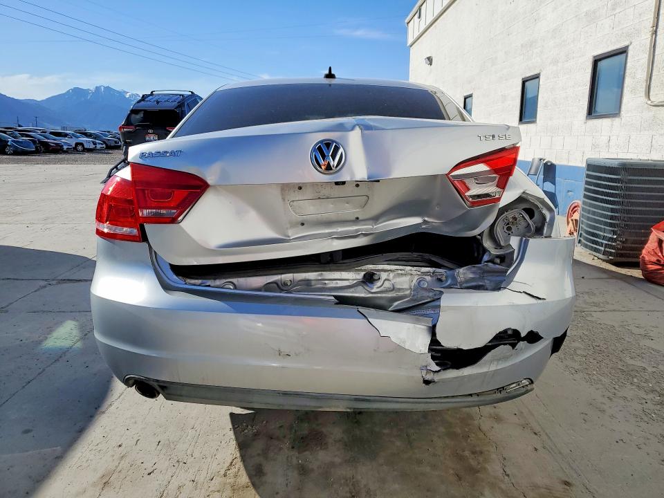 50987586 :رقم المزاد ، 1VWBT7A34EC092668 vin ، 2014 Volkswagen Passat مزاد بيع