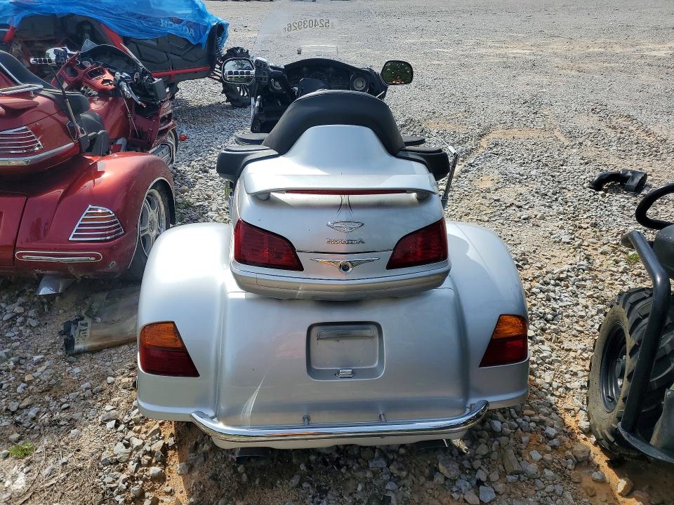 Продажа на аукционе авто 2005 Honda Gl1800, vin: 1HFSC47005A404243, номер лота: 52403926