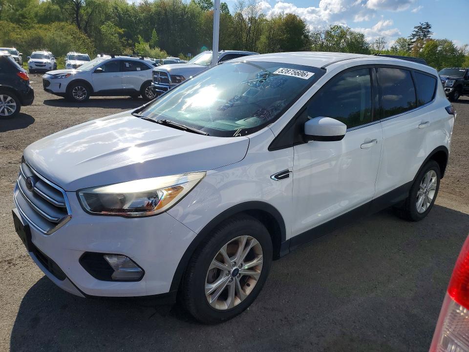 2017 Ford Escape მანქანა იყიდება აუქციონზე, vin: 1FMCU0GD8HUE37822, აუქციონის ნომერი: 52875606