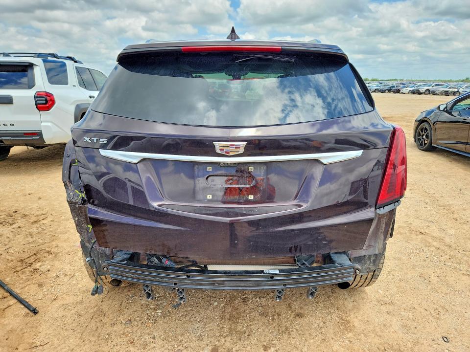 54831106 :رقم المزاد ، 1GYKNCRS8MZ112900 vin ، 2021 Cadillac Xt5 مزاد بيع