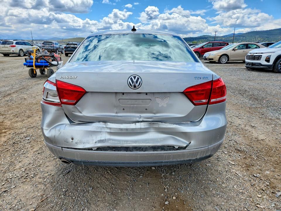 53481956 :رقم المزاد ، 1VWCN7A31DC139510 vin ، 2013 Volkswagen Passat مزاد بيع