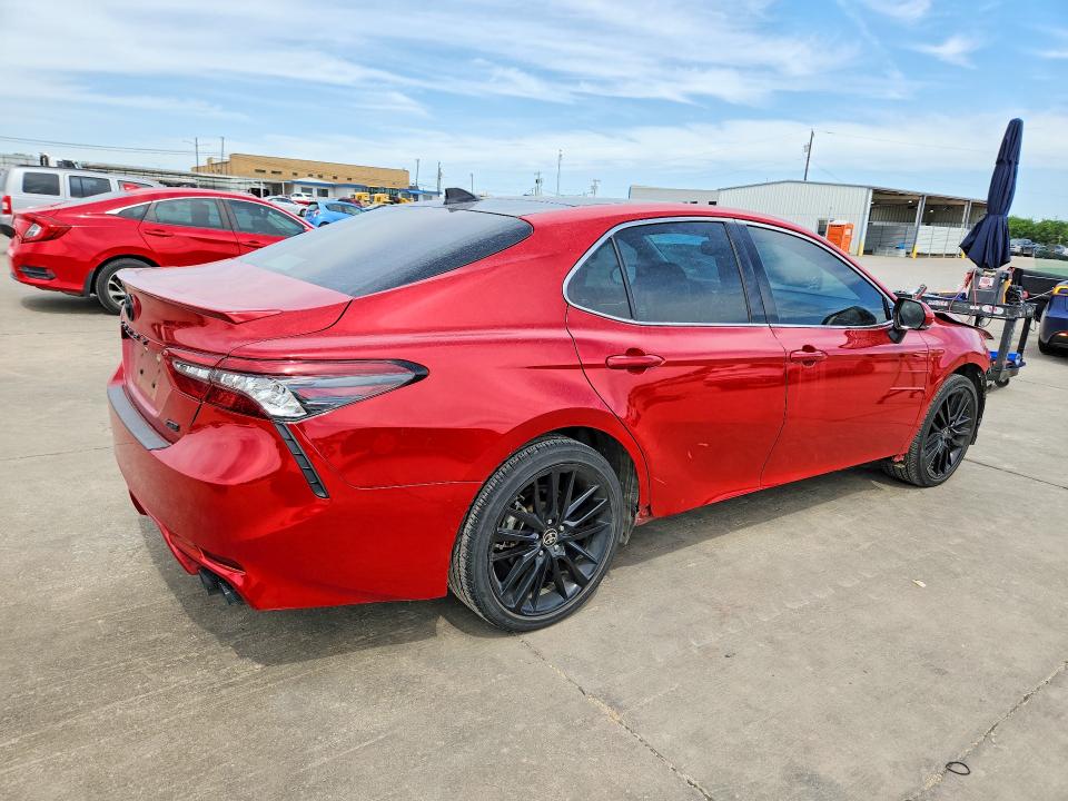 Продажа на аукционе авто 2022 Toyota Camry, vin: 4T1K61AK2NU070303, номер лота: 52420216