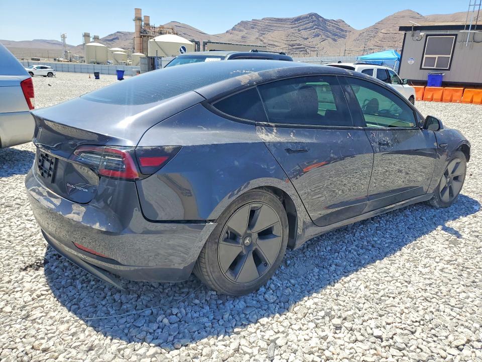 52835756 :رقم المزاد ، 5YJ3E1EB1NF164431 vin ، 2022 Tesla Model 3 مزاد بيع