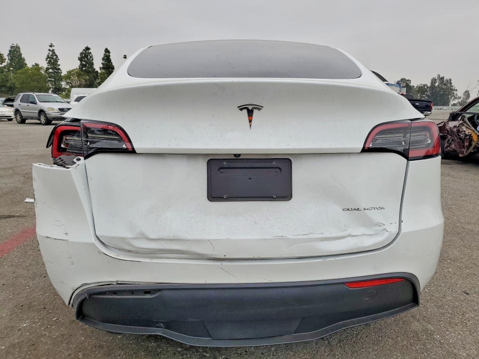 Продажа на аукционе авто 2023 Tesla Model Y, vin: 7SAYGDEE2PA120355, номер лота: 53544306
