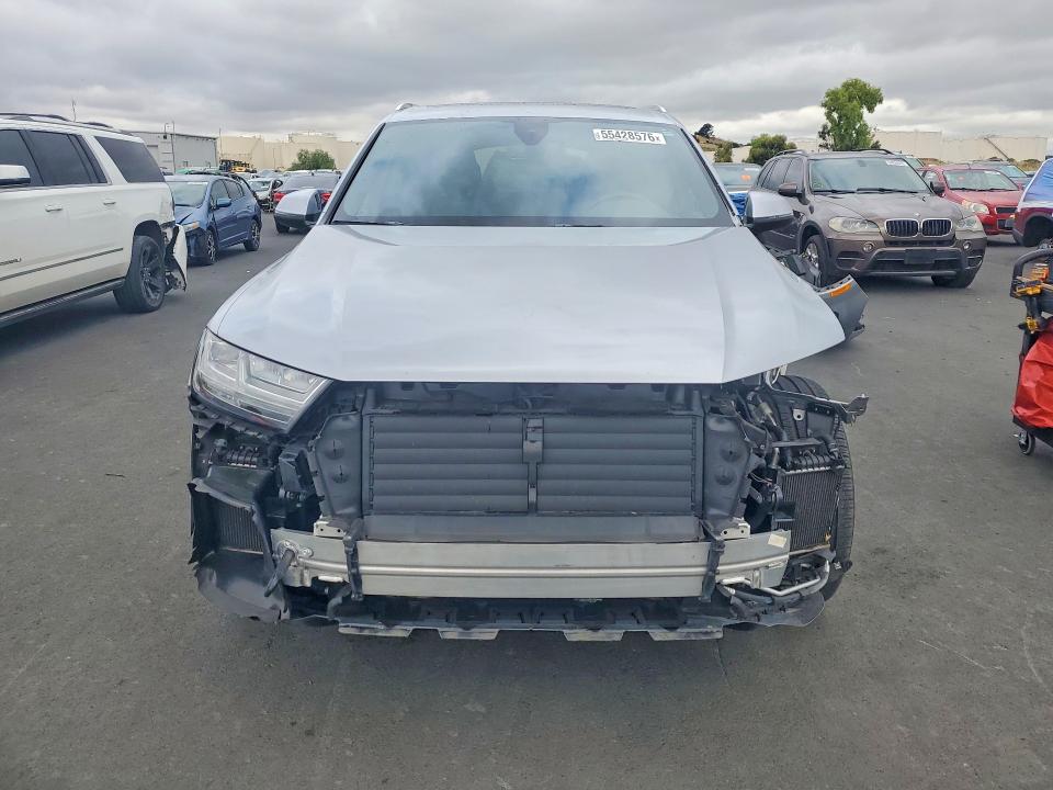 2018 Audi Q7 მანქანა იყიდება აუქციონზე, vin: WA1LAAF71JD014143, აუქციონის ნომერი: 55428576