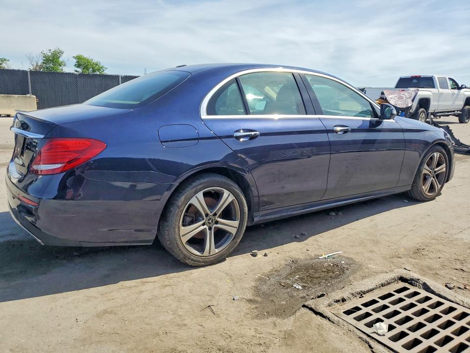 Продаж на аукціоні авто 2020 Mercedes-benz E, vin: W1KZF8DBXLA827119, номер лоту: 52384206