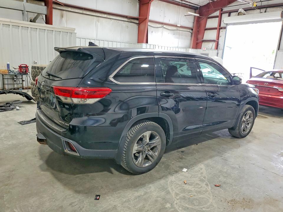 Продажа на аукционе авто 2018 Toyota Highlander, vin: 5TDDZRFH7JS912812, номер лота: 54251296