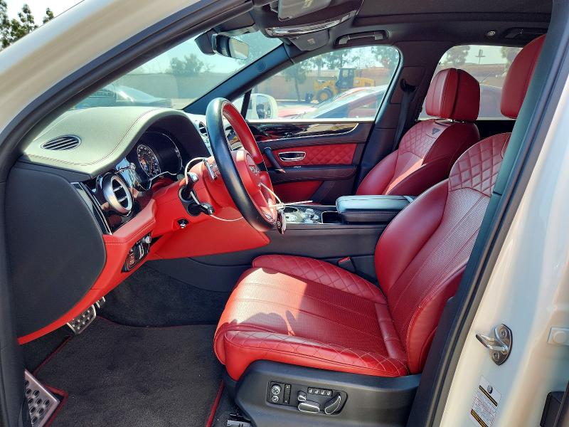 Продаж на аукціоні авто 2018 Bentley Bentayga, vin: SJAAC2ZV8JC017622, номер лоту: 55376166