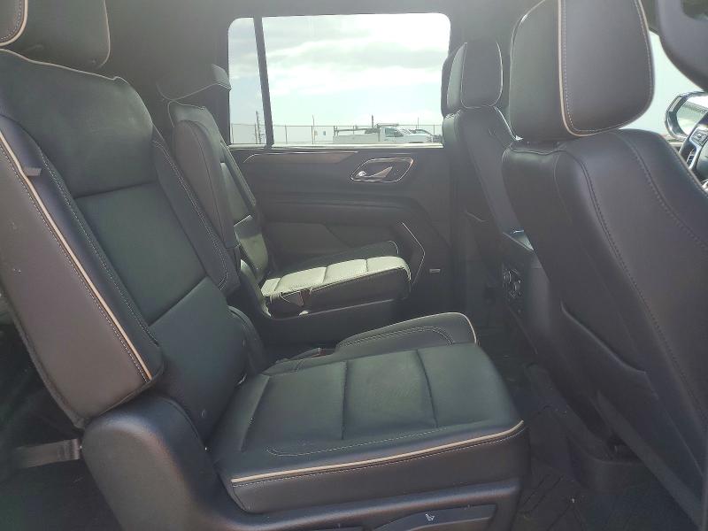 52228876 :رقم المزاد ، 1GNSKFKD7MR147530 vin ، 2021 Chevrolet Suburban مزاد بيع