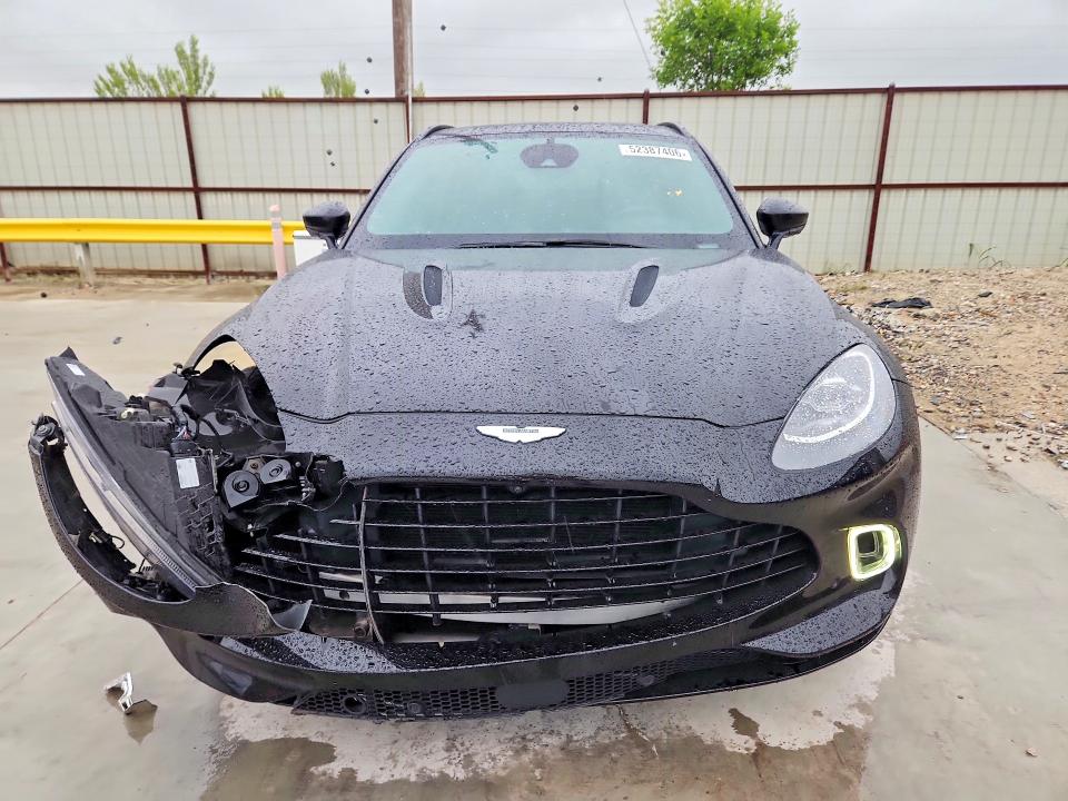 2021 Aston Martin Dbx მანქანა იყიდება აუქციონზე, vin: SCFVUJAW9MTV01123, აუქციონის ნომერი: 52387406