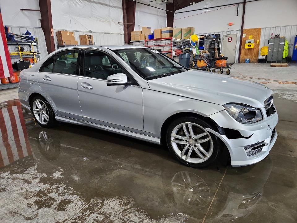 51885516 :رقم المزاد ، WDDGF8AB8EA934653 vin ، 2014 Mercedes-benz C مزاد بيع
