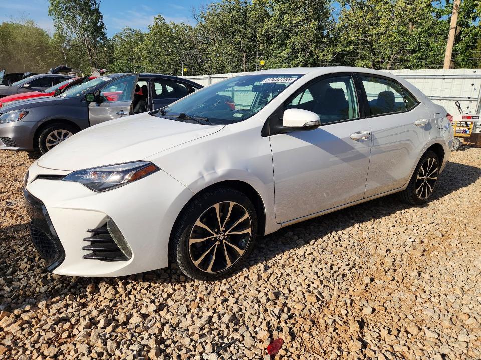 52444186 :رقم المزاد ، 5YFBURHE3HP623308 vin ، 2017 Toyota Corolla مزاد بيع